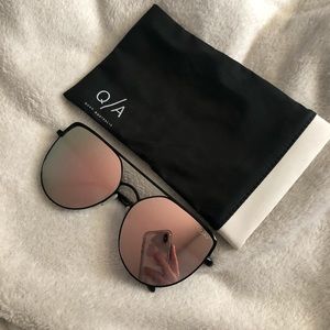 QUAY Australia “Santa Fe” Sunglasses with case